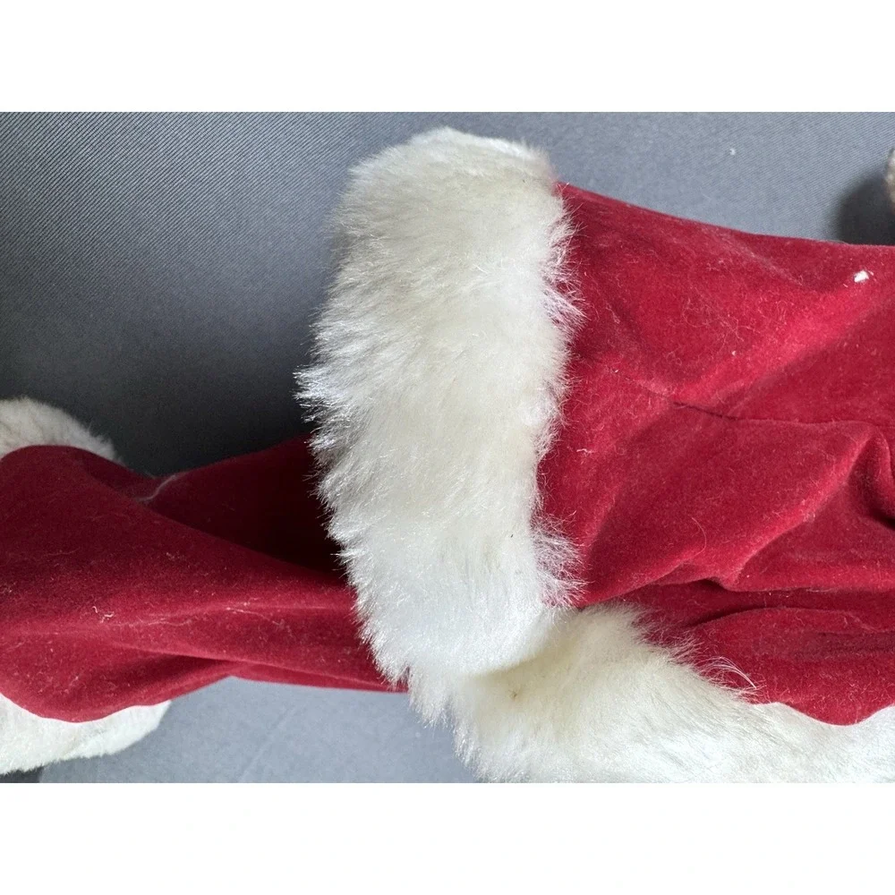 Holiday Classics vintage santa